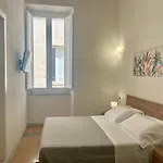 Onlyrooms V - Portside & Train Station Кальяри