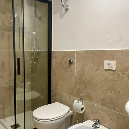 Onlyrooms V - & Train Station Guest house Cagliari