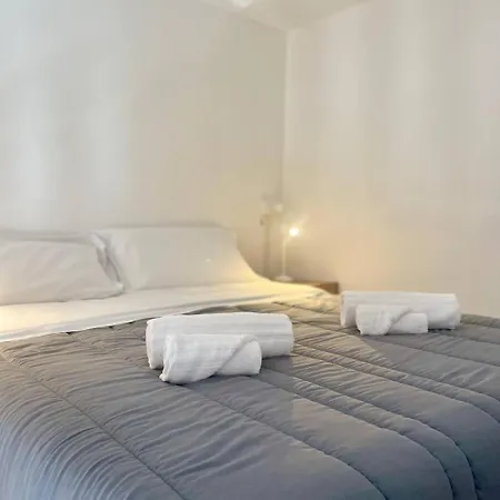 Guest house Onlyrooms V - & Train Station Cagliari