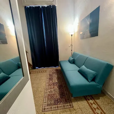 Guest house Onlyrooms V - & Train Station Cagliari