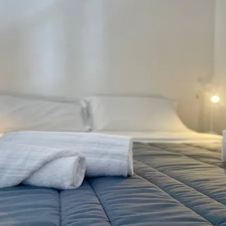 Guest house Onlyrooms V - & Train Station Cagliari