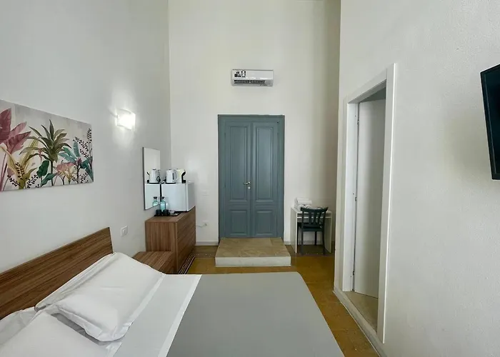 Onlyrooms V - Sea View & Train Station Pensjonat Cagliari