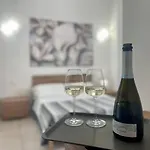 Πανσιόν Onlyrooms V - Portside & Train Station Κάλιαρι
