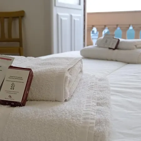 Onlyrooms V - Portside & Train Station 3* Cagliari
