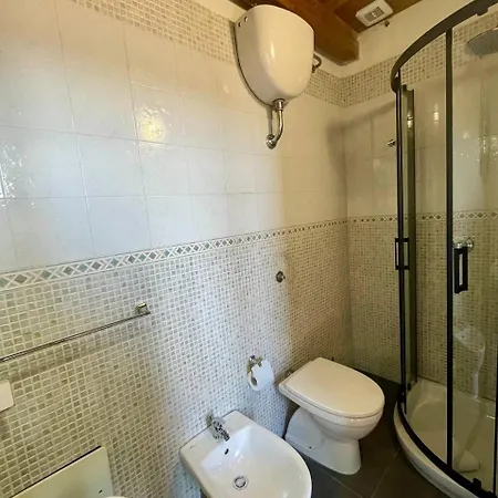 Onlyrooms V - Portside & Train Station 3*
