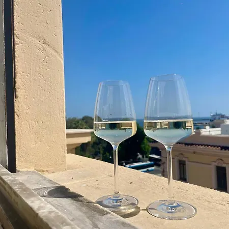 Onlyrooms V - Sea View & Train Station Gasthof Cagliari