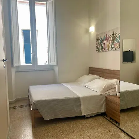 Onlyrooms V - Sea View & Train Station Cagliari