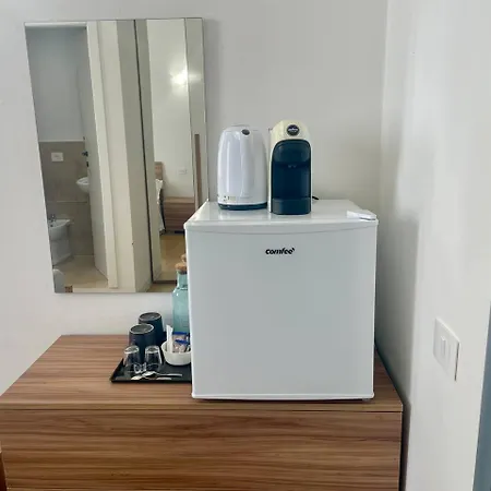 Onlyrooms V - Portside & Train Station Guest house 3*