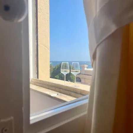 Gasthof Onlyrooms V - Sea View & Train Station 3*