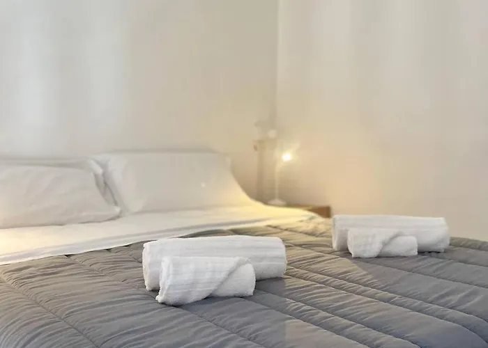 Gasthof Onlyrooms V - Sea View & Train Station Cagliari