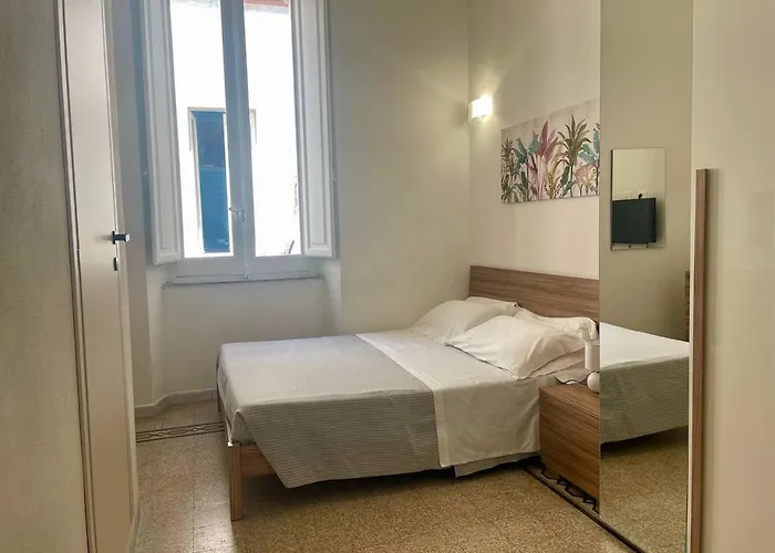 Onlyrooms V - Sea View & Train Station Cagliari