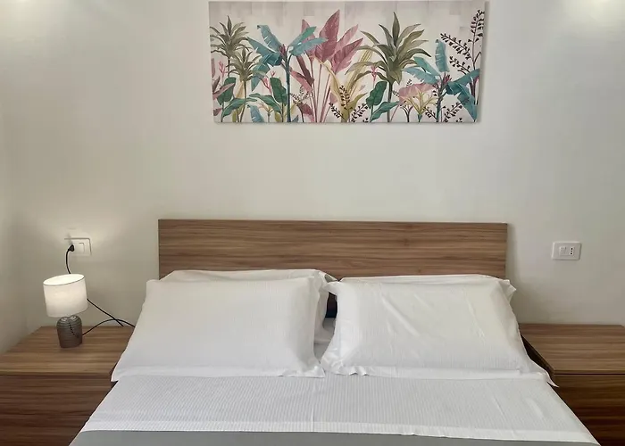Guest house Onlyrooms V - Sea View & Train Station Cagliari